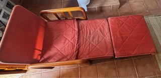 Sillón cama terciopelo rojo