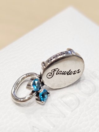 Pandora Charms Mariposa y Abeja Bridgerton