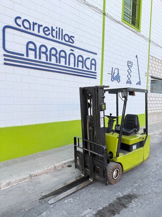 Carretilla Clark 1500kg Eléctrica