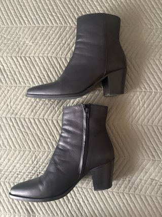 Botines Mint & Rose Negros