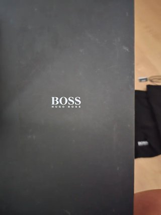 Zapatos Hugo Boss charol T42/43