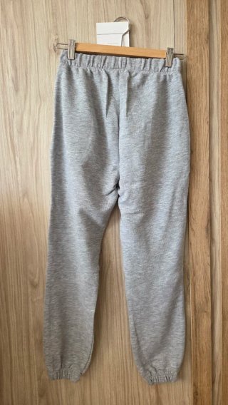 Pantalones chándal mujer Pull&Bear grises talla M