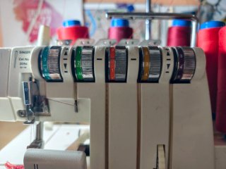 Remalladora Singer Ultralock 400