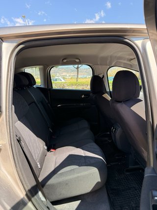 Peugeot 3008 2011