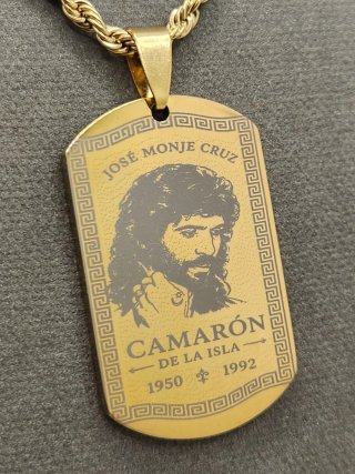 Medalla Camarón Acero Quirúrgico Chapado Oro