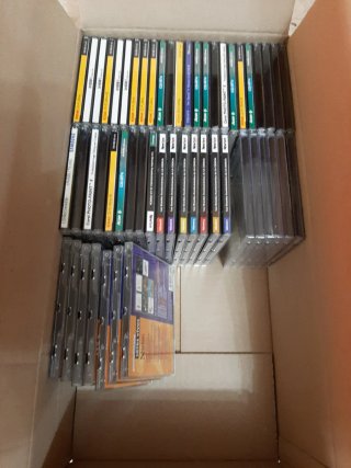 53 Cajas CD Gruesas Vacías.