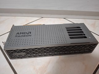Sapphire Nitro+ AMD Radeon RX 9070 XT 16GB
