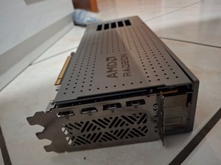 Sapphire Nitro+ AMD Radeon RX 9070 XT 16GB