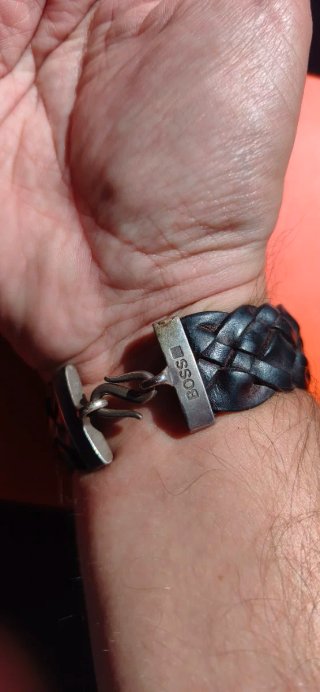 LOTE 2 PULSERAS CABALLERO HUGO BOSS