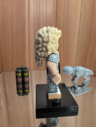 Figura Basada en Karen Stranger Things