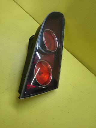 PILOTO TRASERO IZQUIERDO PORTON SEAT IBIZA 6L1