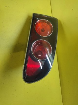 PILOTO TRASERO IZQUIERDO PORTON SEAT IBIZA 6L1