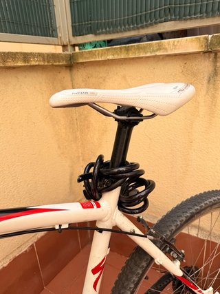 Bicicleta Specialized Hardrock 27.5