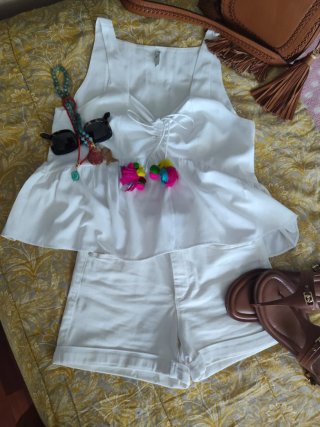Blusa Zara tirantes con abalorios