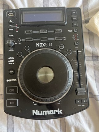 Numark M6 + Numark NDX500 Reproductor DJ USB/MP3
