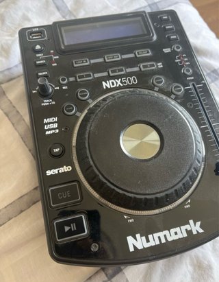 Numark M6 + Numark NDX500 Reproductor DJ USB/MP3