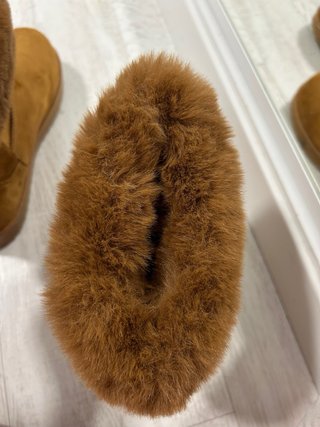 Botas tupo UGG con peluche marrón