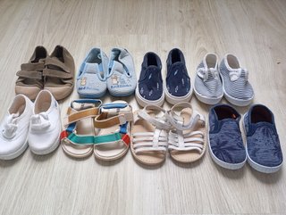 Lote 8 pares zapatos bebé talla 20