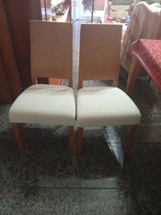 4 Sillas de Comedor Madera Tapizadas Beige
