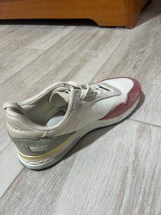 Zapatillas Scalpers rosas y blancas