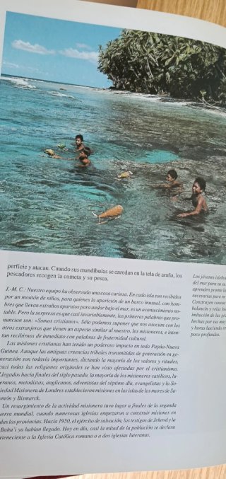 Libro Viaje por Papúa y Nueva Guinea. J. Cousteau