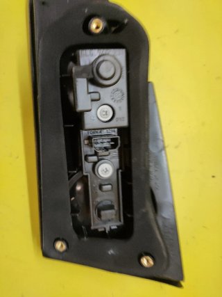 PILOTO TRASERO IZQUIERDO PORTON SEAT IBIZA 6L1