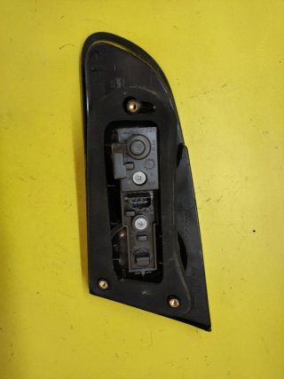 PILOTO TRASERO IZQUIERDO PORTON SEAT IBIZA 6L1