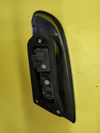 PILOTO TRASERO IZQUIERDO PORTON SEAT IBIZA 6L1