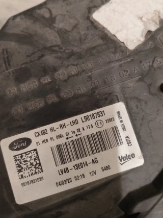 Faros Ford Kuga