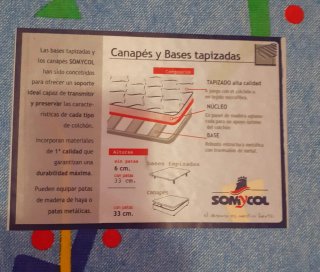 Cama juvenil completa con base tapizada y colchón