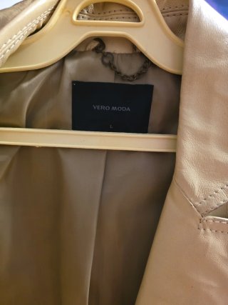 Gabardina de piel beige Talla L