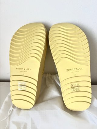 Chanclas Bimba y Lola Plataforma Amarillas