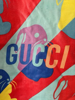 Camiseta Gucci Negra Multicolor Estampado Conejos