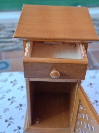 Mueble auxiliar madera rústico cajón y hueco