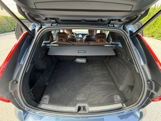 VOLVO XC60 2.0D3 150CV MOMENTUM PRO 2020 106.000KM