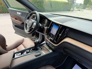 VOLVO XC60 2.0D3 150CV MOMENTUM PRO 2020 106.000KM