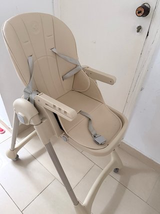 Trona evolutiva color crema