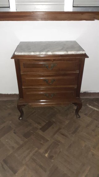 mesilla antigua 63x54x34 sin carcoma ver.