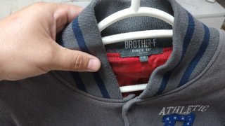 Beisbolera azul y gris