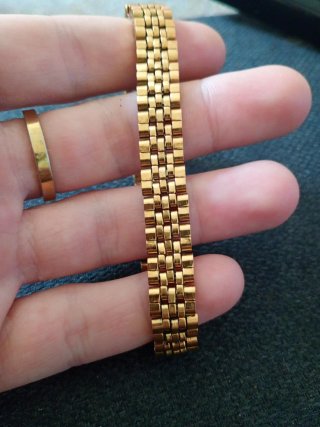 Cadena estilo Rolex dorada