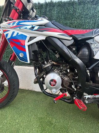 Rieju 49cc Supermotard Roja y Blanca