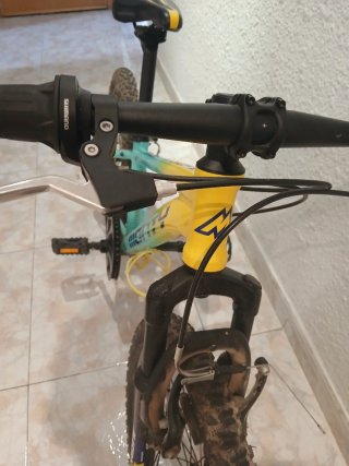 Bicicleta Monty KX5 20" Azul/Amarillo