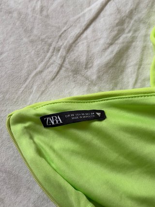 Vestido zara verde largo con abertura
