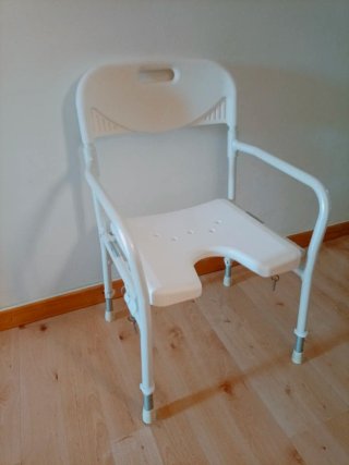 Silla plegable ortopédica para ducha