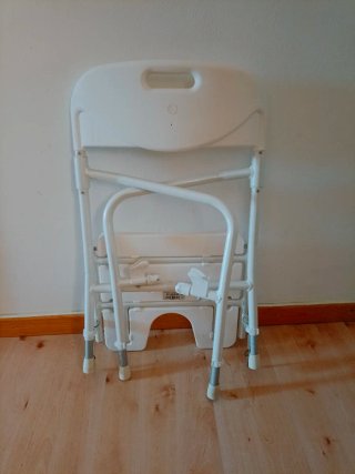 Silla plegable ortopédica para ducha