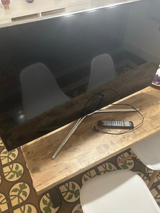 Televisión Samsung 46 pulgadas Negra y Plateada