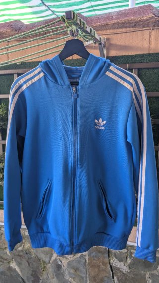 Chaqueta Adidas Azul con Capucha