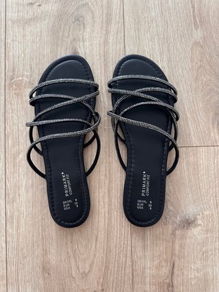 Sandalias negras