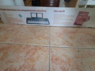 Teclado Electrónico ST-211