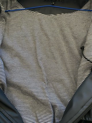 Gabardina ONLY gris